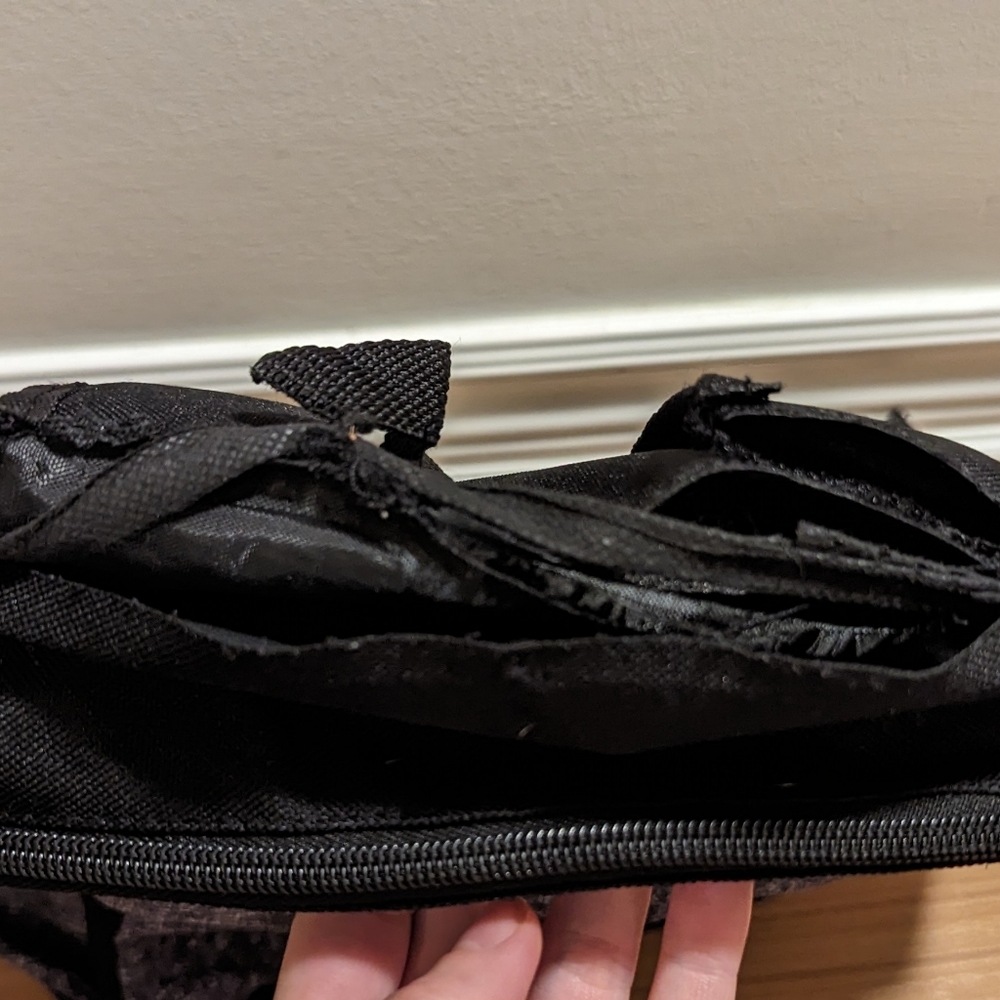 Backpack - Picture 6 of 6